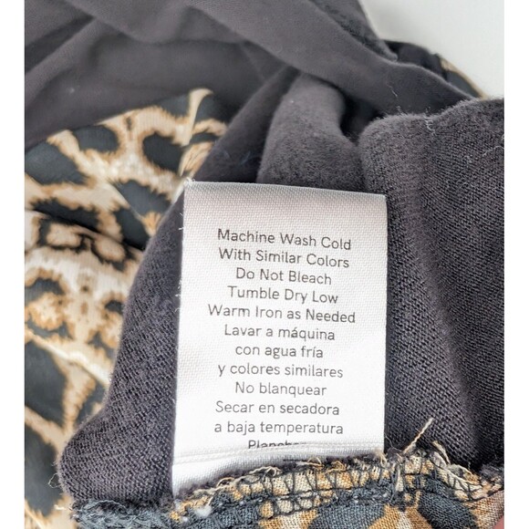 Venus Leopard Black High Low Long Sleeve Top with Front Pocket Size XS - Picture 5 of 7